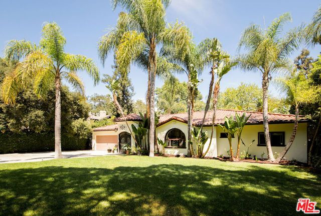 888 Linda Vista Avenue, Pasadena, CA 91103