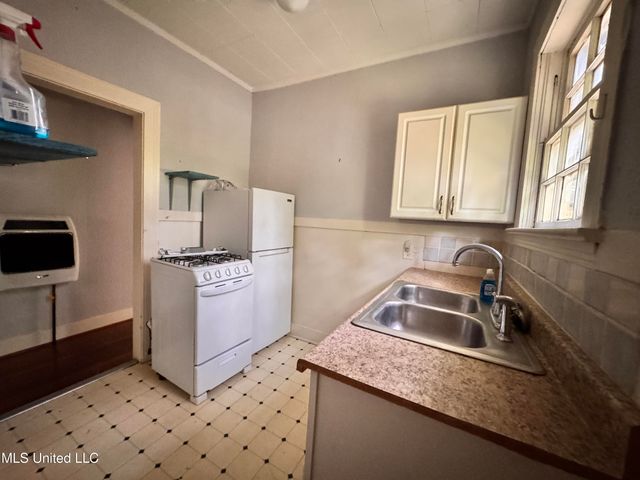 1202 Fortification Street, 1-2, Jackson, MS 39202