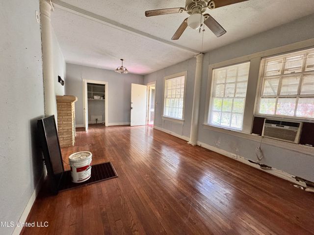 1202 Fortification Street, 1-2, Jackson, MS 39202