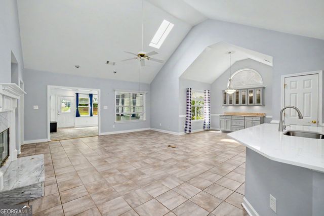 255 Fairway Court, Newnan, GA 30265