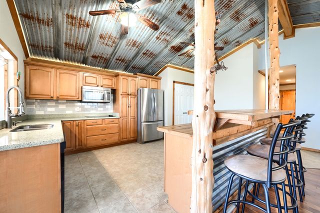 64 Elm Drive, Pottsboro, TX 75076