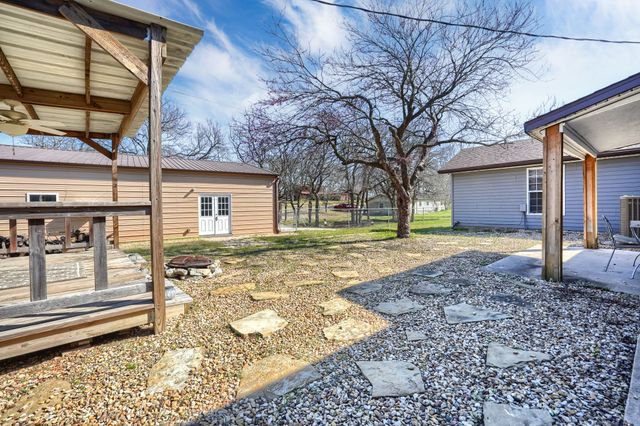 64 Elm Drive, Pottsboro, TX 75076