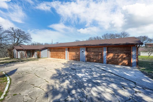 64 Elm Drive, Pottsboro, TX 75076