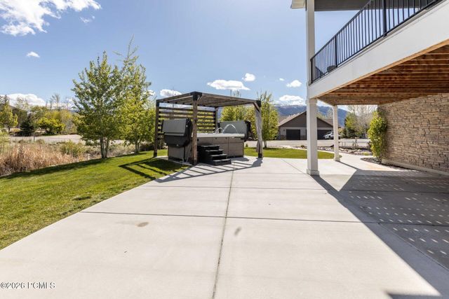 3568 N Elkridge Trail, Eden, UT 84310