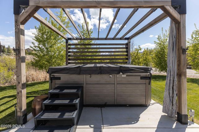 3568 N Elkridge Trail, Eden, UT 84310