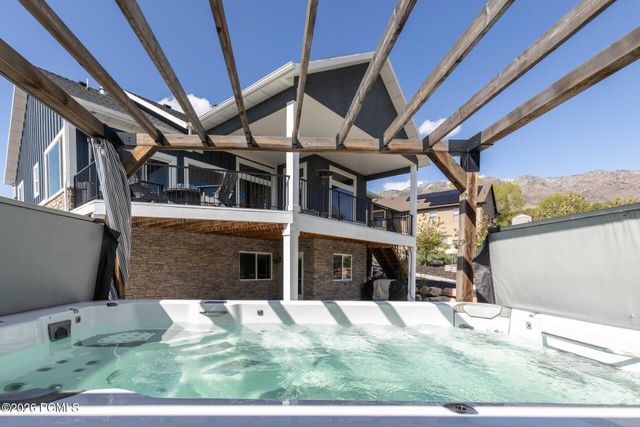 3568 N Elkridge Trail, Eden, UT 84310