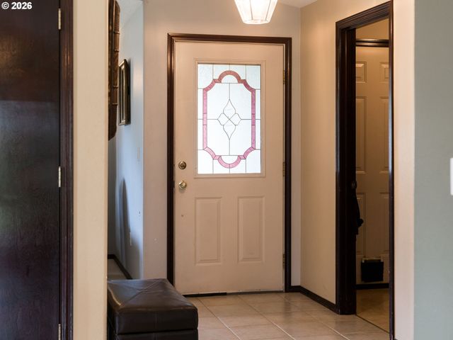 730 E 15TH Cir, La Center, WA 98629