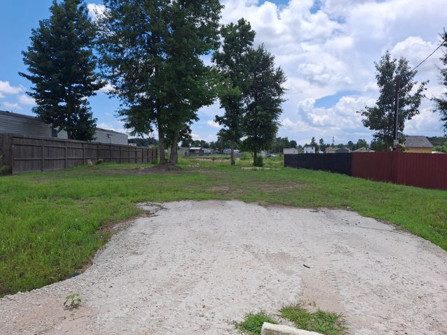 825 County Road 51023, Cleveland, TX 77327