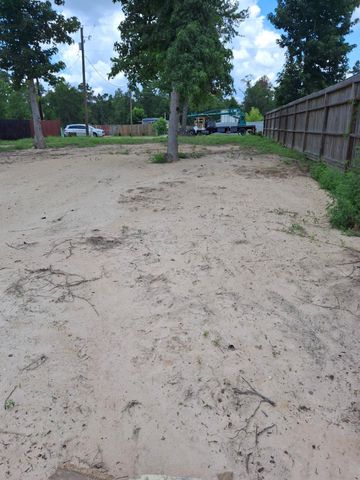 825 County Road 51023, Cleveland, TX 77327