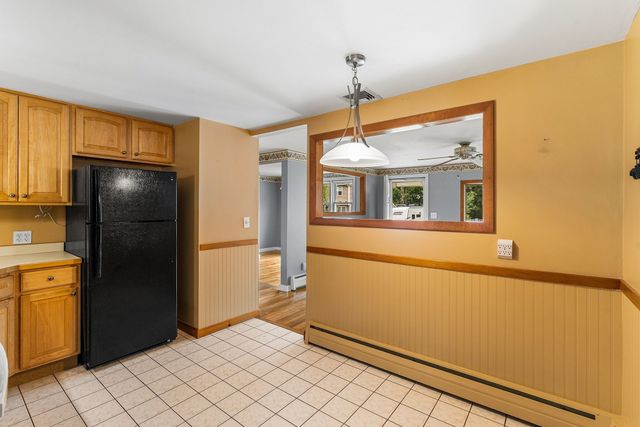 62 Woodsbury Rd, Rockland, MA 02370