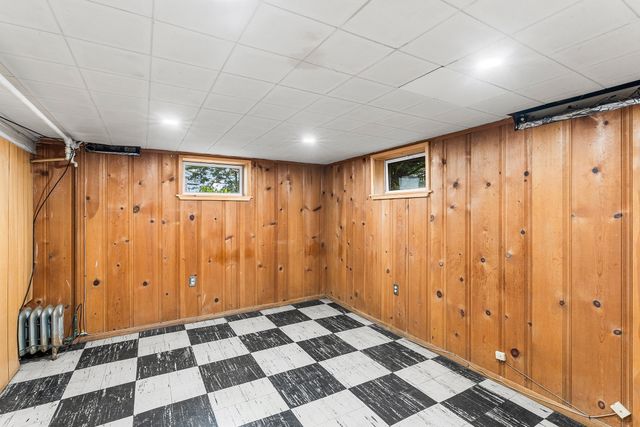 62 Woodsbury Rd, Rockland, MA 02370
