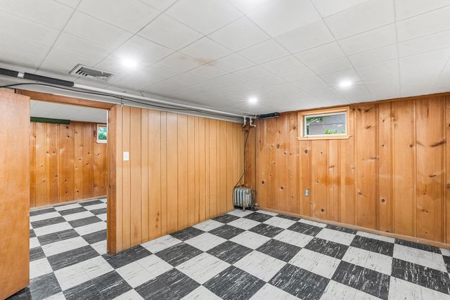 62 Woodsbury Rd, Rockland, MA 02370