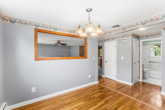62 Woodsbury Rd, Rockland, MA 02370