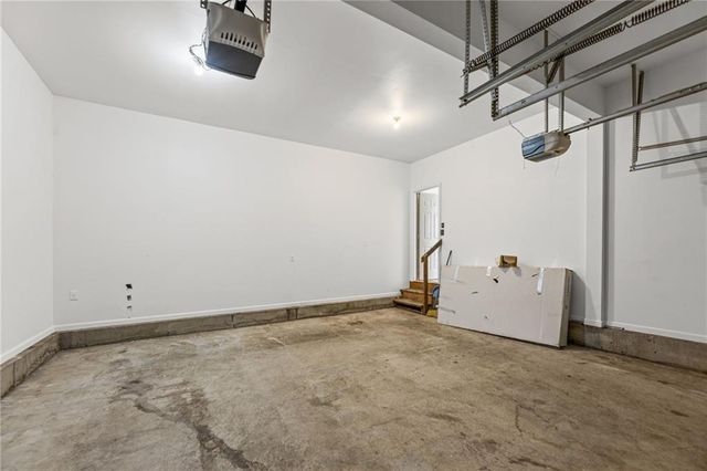 21470 W 122nd Street, Olathe, KS 66061