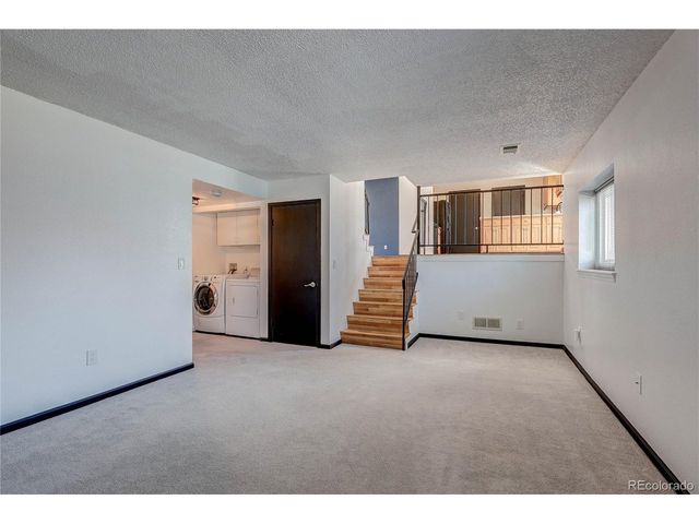 21518 E Powers Ln, Centennial, CO 80015