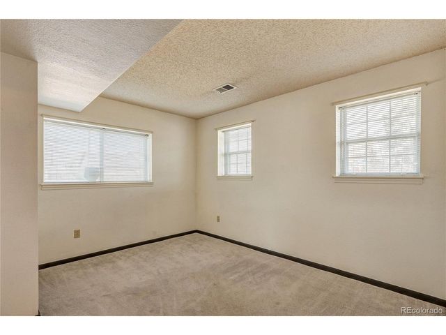 21518 E Powers Ln, Centennial, CO 80015