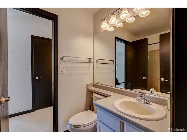 21518 E Powers Ln, Centennial, CO 80015