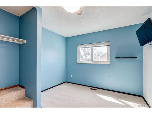 21518 E Powers Ln, Centennial, CO 80015