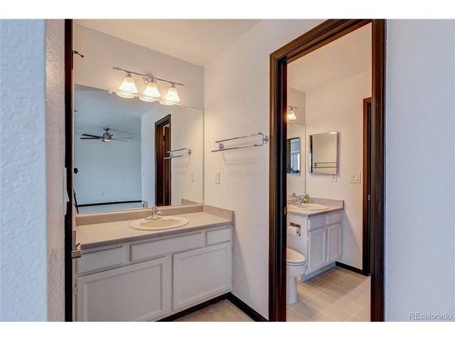 21518 E Powers Ln, Centennial, CO 80015