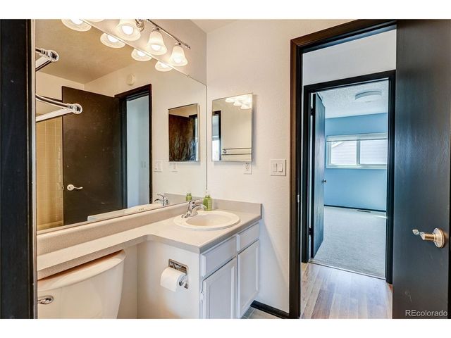 21518 E Powers Ln, Centennial, CO 80015