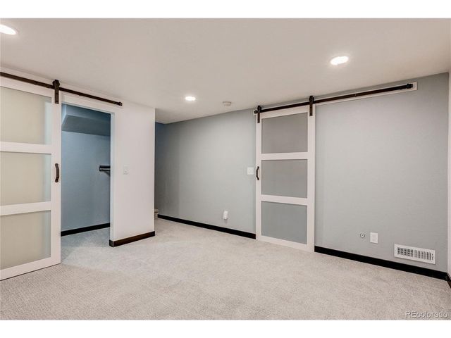 21518 E Powers Ln, Centennial, CO 80015