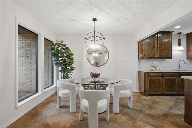 3702 Hulen Park Drive, Fort Worth, TX 76109