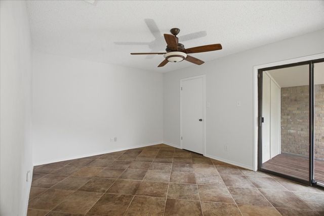 3702 Hulen Park Drive, Fort Worth, TX 76109