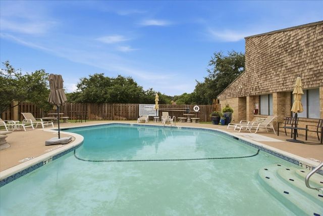 3702 Hulen Park Drive, Fort Worth, TX 76109