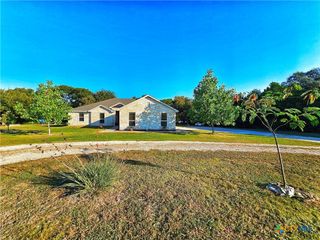 346 Hendricks Lane, Gatesville, TX 76528