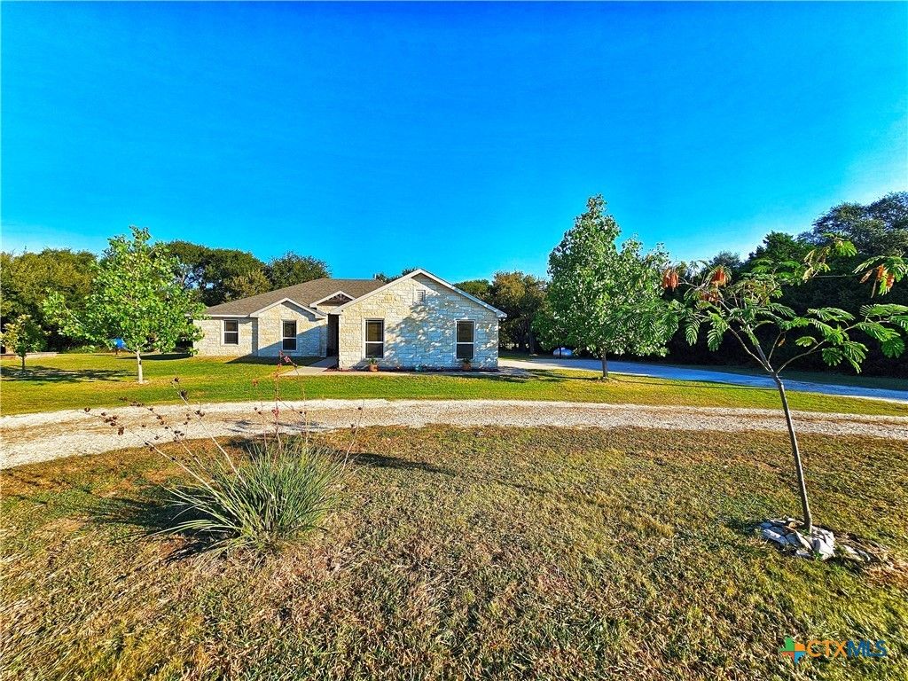 346 Hendricks Lane, Gatesville, TX 76528