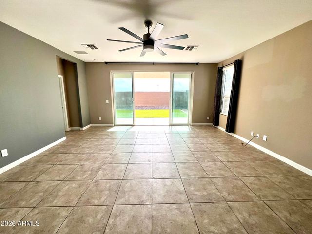 8407 W SPRINGFIELD Way, Florence, AZ 85132