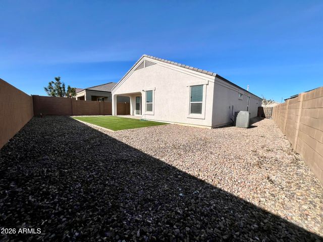 8407 W SPRINGFIELD Way, Florence, AZ 85132