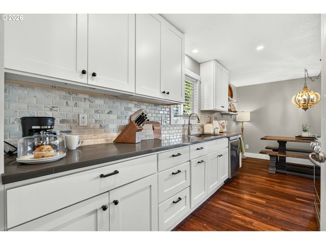 4553 EXETER St, West Linn, OR 97068
