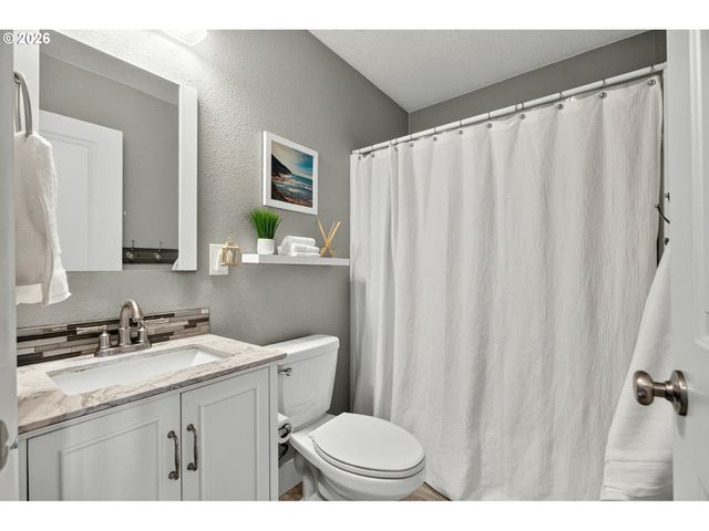4553 EXETER St, West Linn, OR 97068