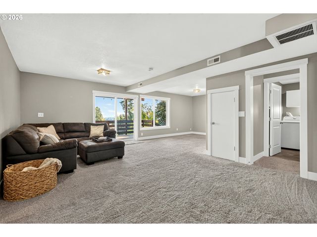 4553 EXETER St, West Linn, OR 97068