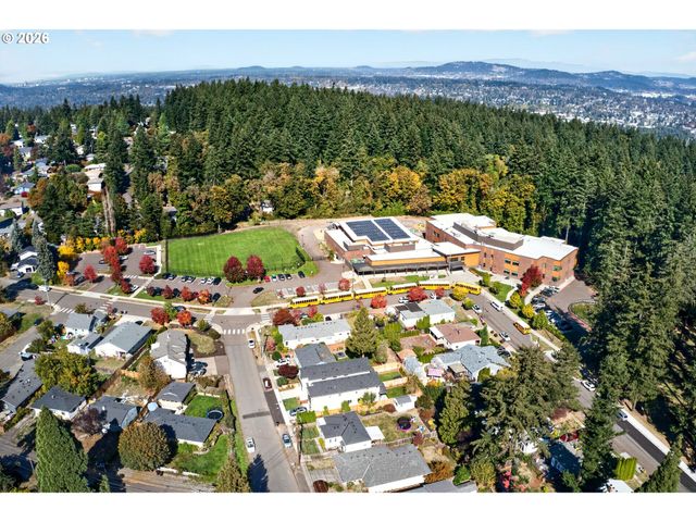 4553 EXETER St, West Linn, OR 97068