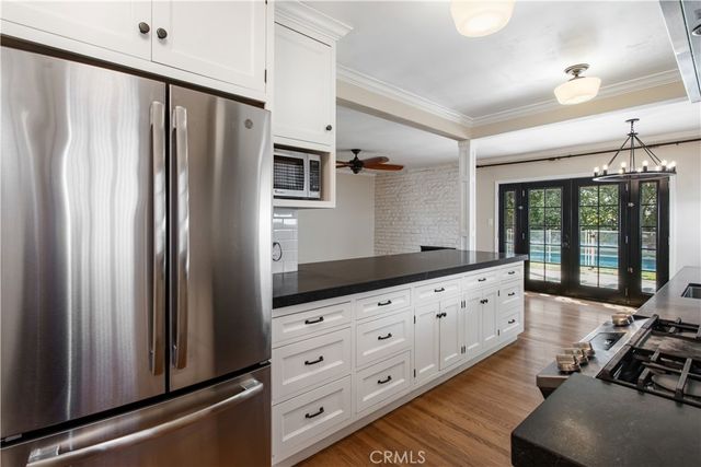 2935 Rhodelia Avenue, Claremont, CA 91711