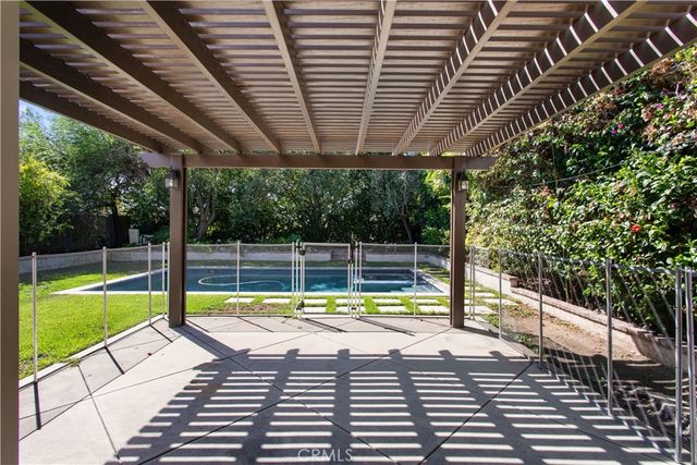 2935 Rhodelia Avenue, Claremont, CA 91711