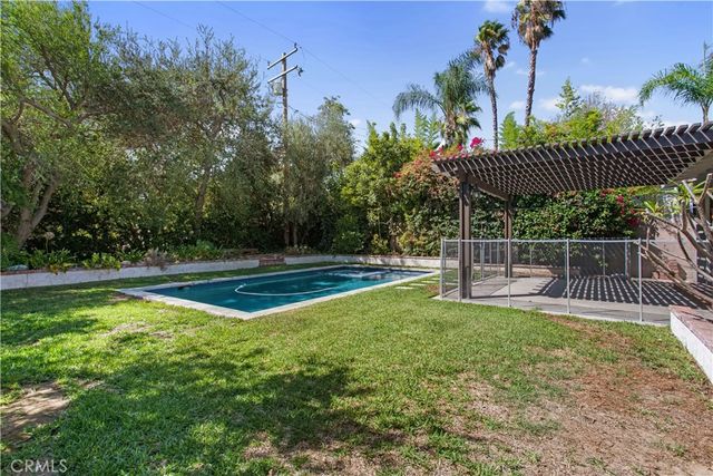 2935 Rhodelia Avenue, Claremont, CA 91711