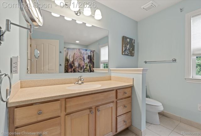 5720 Deerwood, Commerce Charter Township, MI 48382