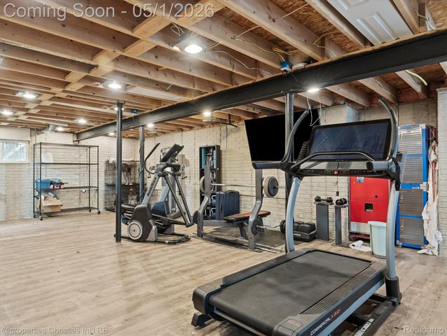 5720 Deerwood, Commerce Charter Township, MI 48382