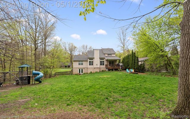 5720 Deerwood, Commerce Charter Township, MI 48382
