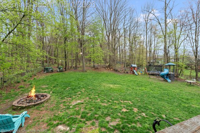 5720 Deerwood, Commerce Charter Township, MI 48382