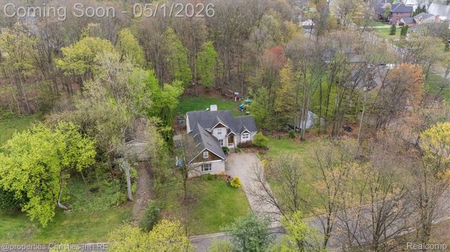 5720 Deerwood, Commerce Charter Township, MI 48382