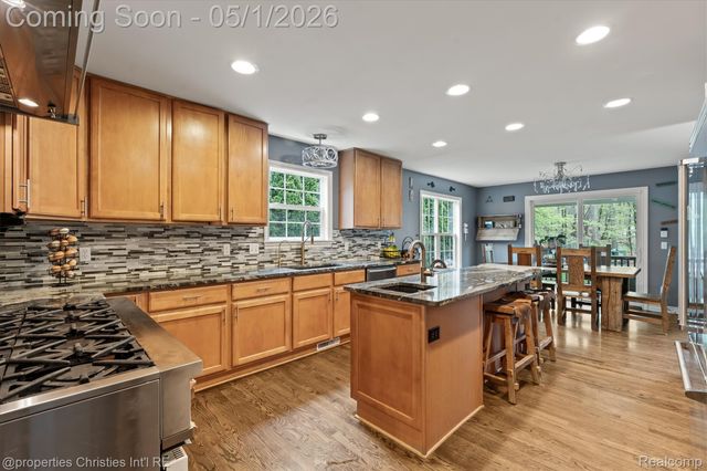 5720 Deerwood, Commerce Charter Township, MI 48382