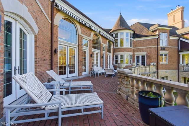 352 Bingham Court, Bratenahl, OH 44108