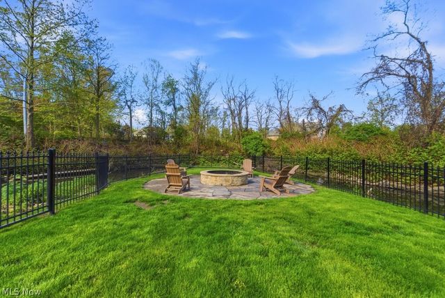 352 Bingham Court, Bratenahl, OH 44108