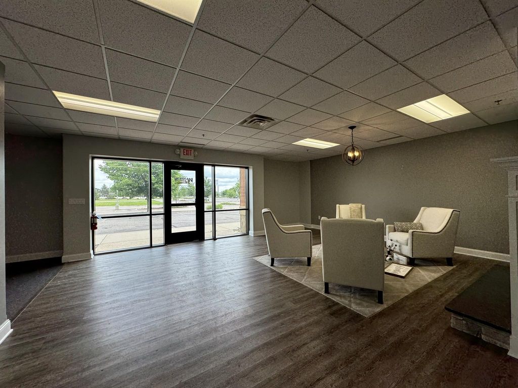 2850 Cutters Grove Avenue Suite 106, Anoka, MN 55303 — photo 3