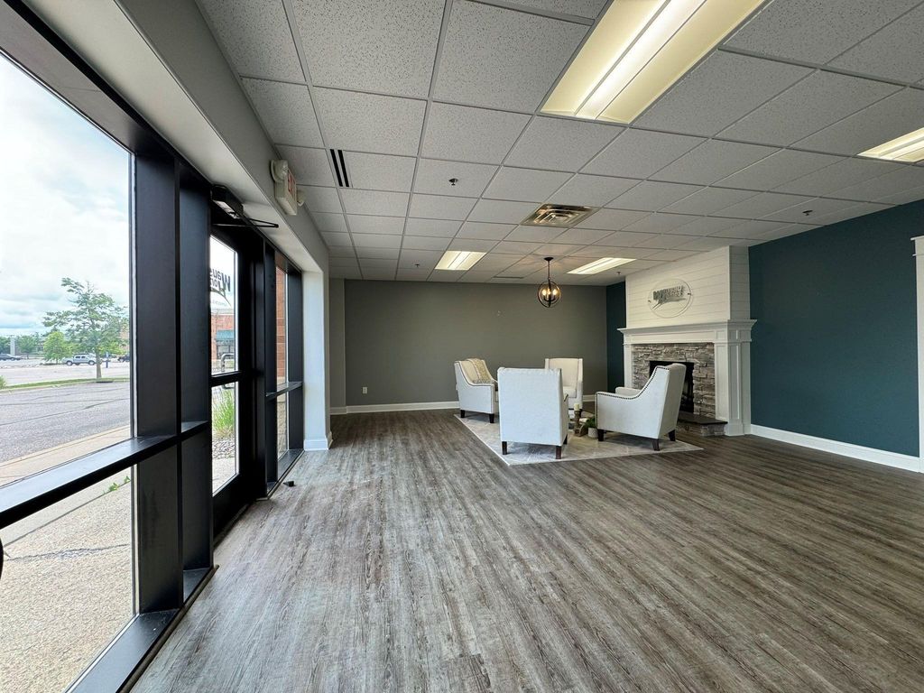 2850 Cutters Grove Avenue Suite 106, Anoka, MN 55303 — photo 4