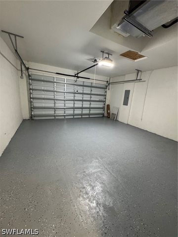 2810 27th ST SW, Lehigh Acres, FL 33976